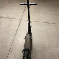 Monopattino elettrico Ninebot Max G30II