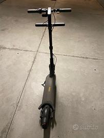 Monopattino elettrico Ninebot Max G30II