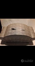 Bambinello in cera con carillon 