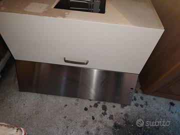 cappa aspirante con pensile 