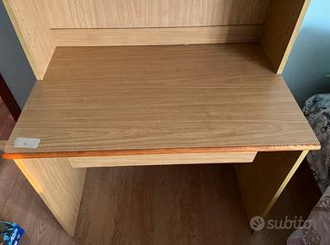 Mobile  in legno a due pezzi- separabili o insieme