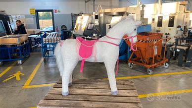Unicorno cavalcabile