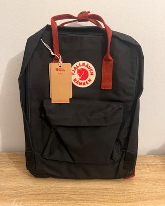 Zaino Fjallraven  Kanken Rosso e Blue