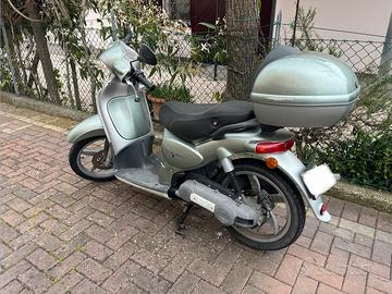 Scooter scarabeo 50