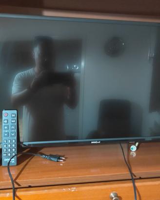 TV LED 32" DigiQuest DVB-T2 / S2 con Telecomando