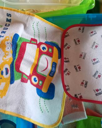 Bavaglie grandi per pappe, plastificate sul retro 