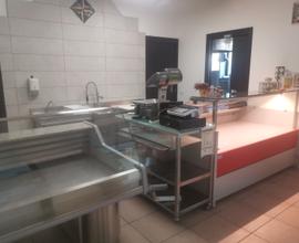 Attività di pescheria /gastronomia
