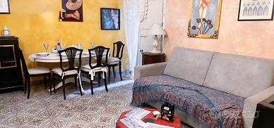 Bilocale a Firenze con terrazzo libero ora