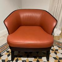 Poltrona FRAU in pelle modello NIVOLA