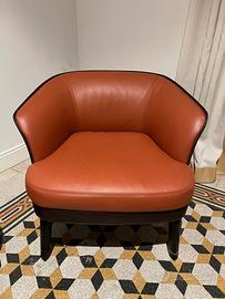 Poltrona FRAU in pelle modello NIVOLA