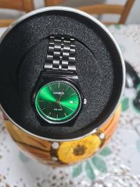 orologio modello Casio MTP-B145D  con  quadrante