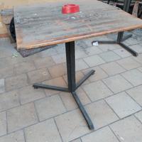 Sotto tavoli, Taglieri, credenza, erogatore, ecc