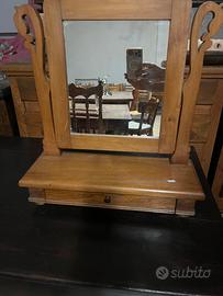 Piccolo specchio da tavolo vintage