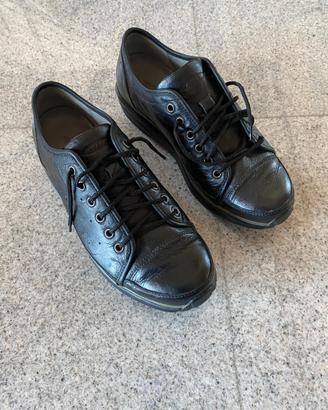 scarpe MBT n 40 nere pari al nuovo