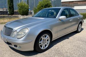 Mercedes-benz E 220 CDI cat Avantgarde