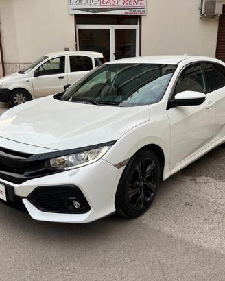 Honda Civic 1.6 5 porte Elegance Navi
