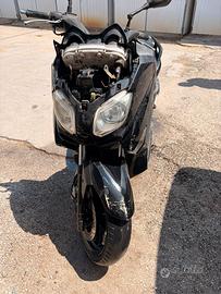 Moto YAMAHA XMAX 250 NON marciante