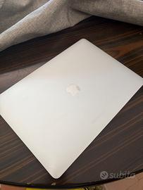 MacBook Pro 13" 2017 Touch Bar - i5 - 8gb - 256GB