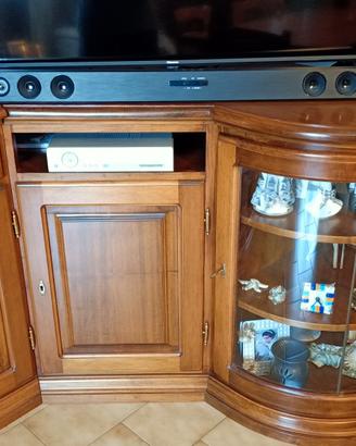 Mobile credenza con cristalliera tavolo e sedie