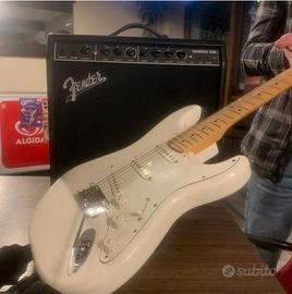 Chitarra Fender Stratocaster bianca