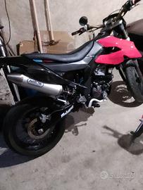 Motard 125 xsm 4 tempi