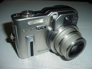 Macchina fotografica Casio Exilim