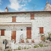 SIROLO, CASA SINGOLA con CORTE PRIVATA