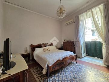 3 LOCALI A NAPOLI