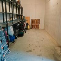 Ampio garage - deposito - magazzino - centro paese