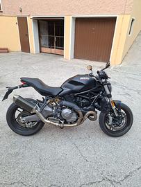 Ducati monster 821