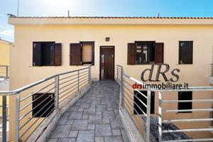 Metaponto lido. Sanbull club. Box. Piscina. Portie