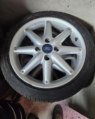 cerchi e gomme Ford Fiesta