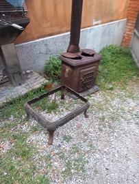 Stufa Antica in Ghisa a Legna con Piano Cottura