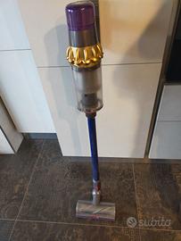 Dyson V11