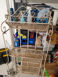 Mobile da esterno con ripiani portavasi giardino