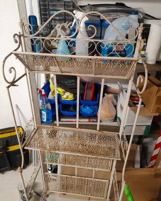 Mobile da esterno con ripiani portavasi giardino