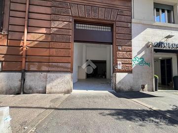 NEGOZIO A ROMA