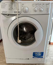 Lavatrice Indesit 6 kg. - ricambi