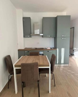 Parre trilocale con balcone e garage