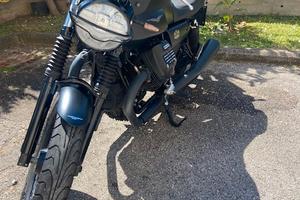 Moto Guzzi V7 Stone (850cc) – 2022 – Latina

