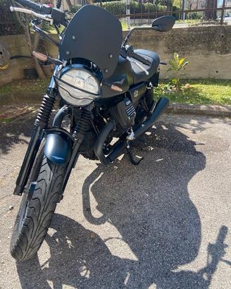 Moto Guzzi V7 Stone (850cc) – 2022 – Latina

