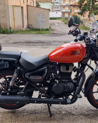 Royal Enfield Meteor 350 – 900 km – Accessoriata –