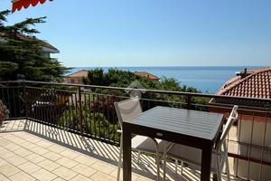 2 LOCALI A COSTARAINERA