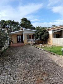 VILLA A SCHIERA A CASSANO DELLE MURGE