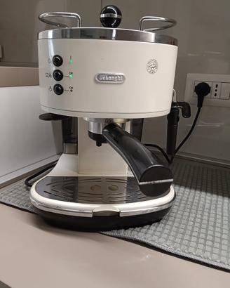 Macchina caffè De’Longhi ECO311.W bianca