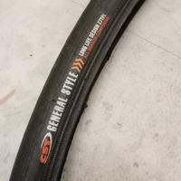 pneumatici CST 700x23