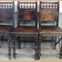 3 sedie depoca con borchie