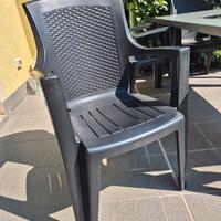 4 sedie in plastica da giardino