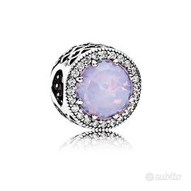 Charm Pandora