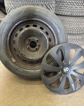 4 comme con cerchi 175/65 R15